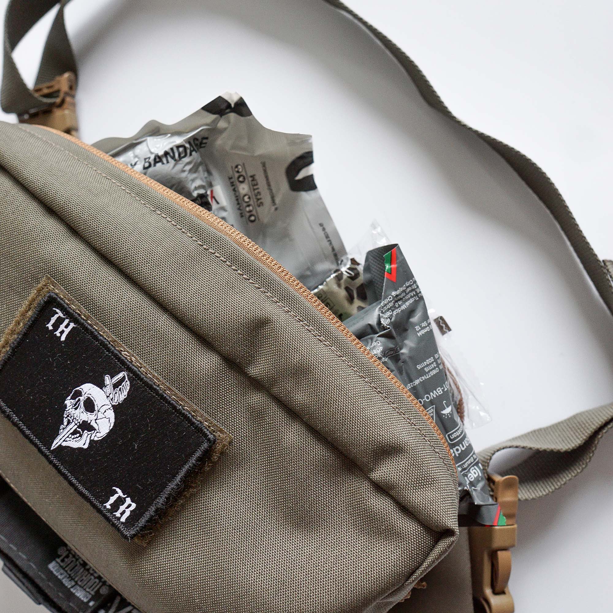Specialist Utility Pack Detail – YKK Doppel-Reißverschluss und Verarbeitung